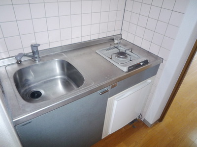 Kitchen. 1 lot gas stoves