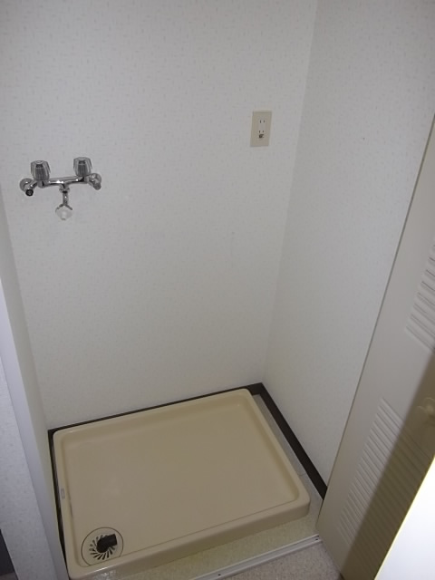Other Equipment. Indoor Laundry Storage