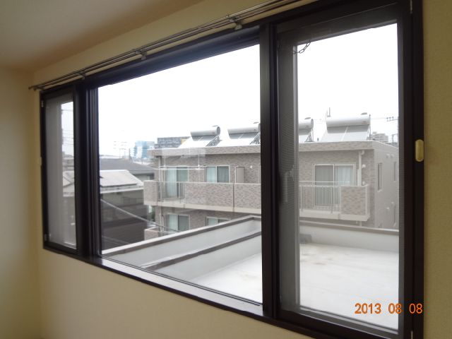 Living and room