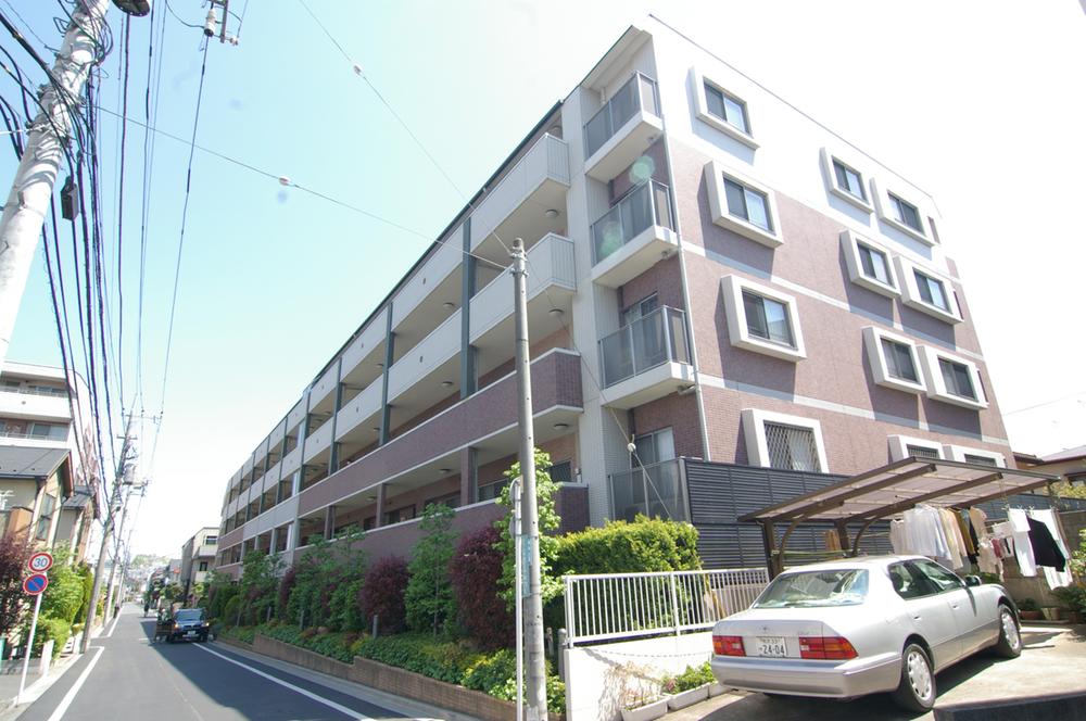 Local appearance photo. Local (May 2013) shooting in November 2004 new construction