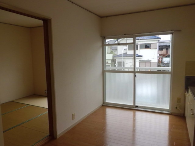 Living and room. Have a window of 6 quires dining, Ventilation is also good.