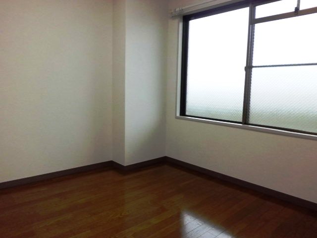Other room space. Entrance aside 4.5 Pledge Western-style. Children's room ・ Reasonable to study size.