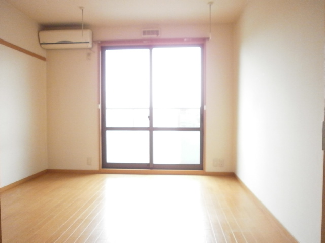 Other room space