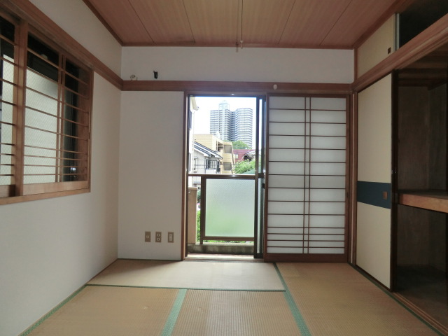 Living and room