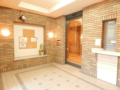 lobby. Auto-lock of peace of mind