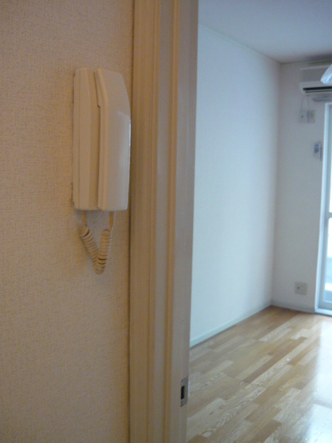 Other Equipment. There intercom. Peace of mind at the time of visitor.