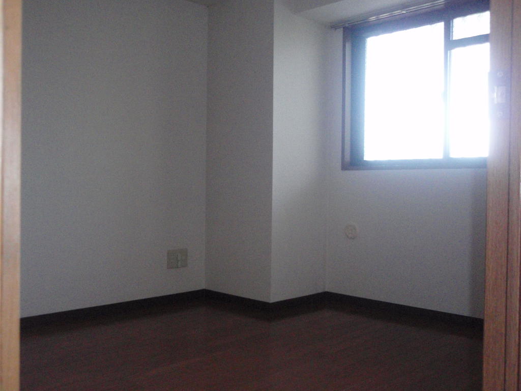 Other room space. Western style room
