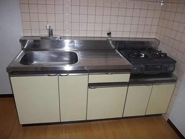Kitchen. With gas stove ☆ 