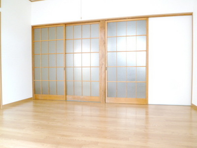 Other room space. Western-style room has been changed