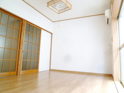 Living and room. It is a bright room