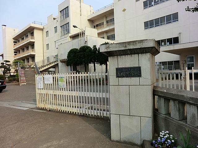 Junior high school. Tokorozawa Municipal Tomioka until junior high school 1850m