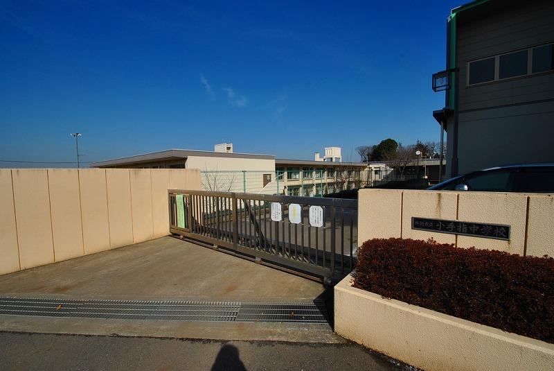 Junior high school. Tokorozawa Municipal Kotesashi until junior high school 472m