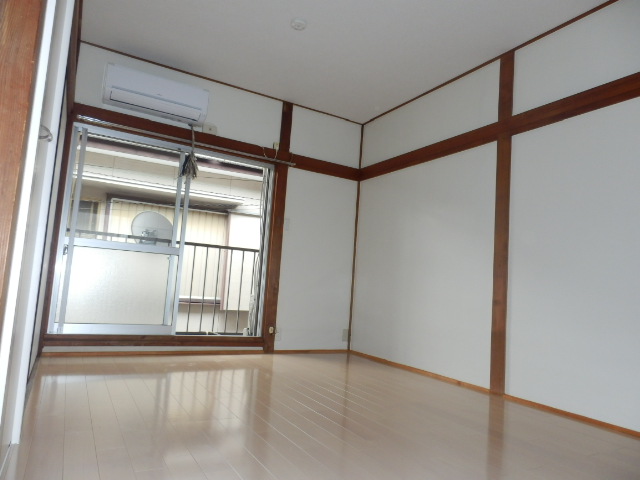 Living and room