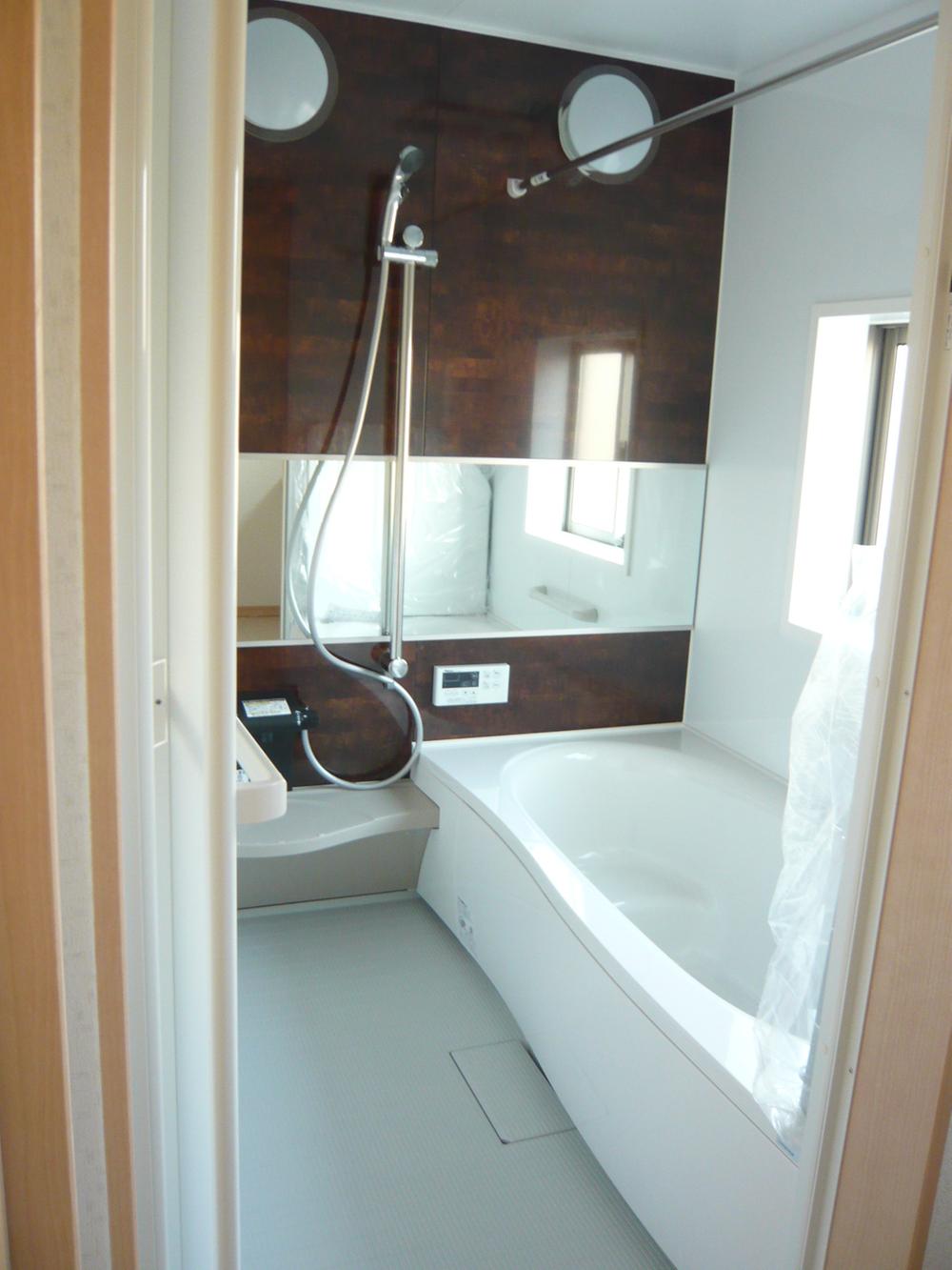 Bathroom. Indoor (12 May 2013) Shooting