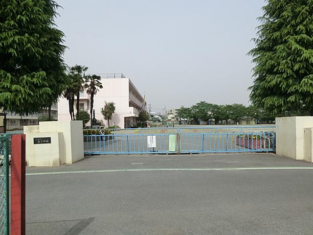 Primary school. Tokorozawa Minami to elementary school 965m