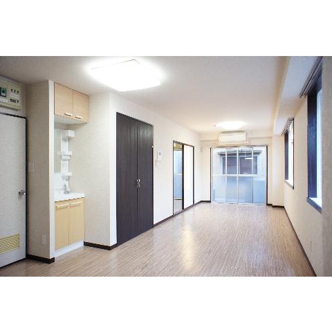 Living and room