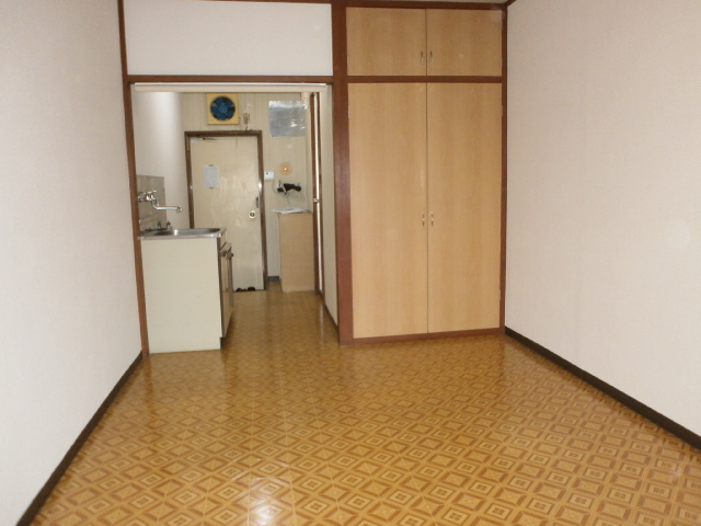Living and room