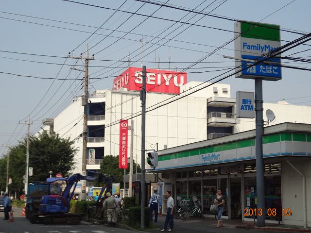 Shopping centre. Seiyu Building B until the (shopping center) 760m