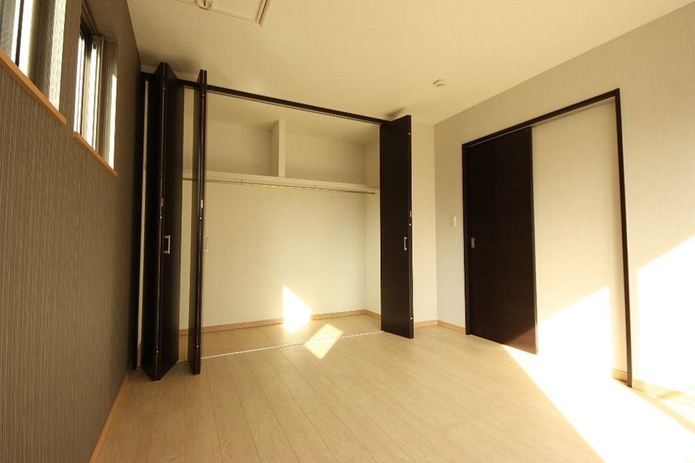 Non-living room. Second floor 7 Pledge Western-style There is a large closet 2013 December shooting