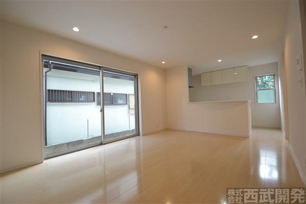 Living. 16 Pledge of spacious living