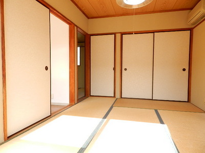 Living and room. Japanese-style room 6 quires