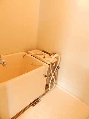 Bath. Balance kettle shower