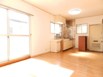 Living and room. LDK9 Pledge