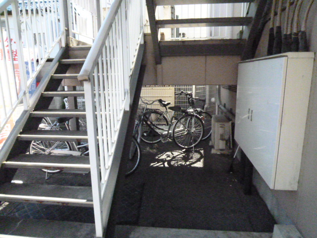 Other common areas. Place for storing bicycles