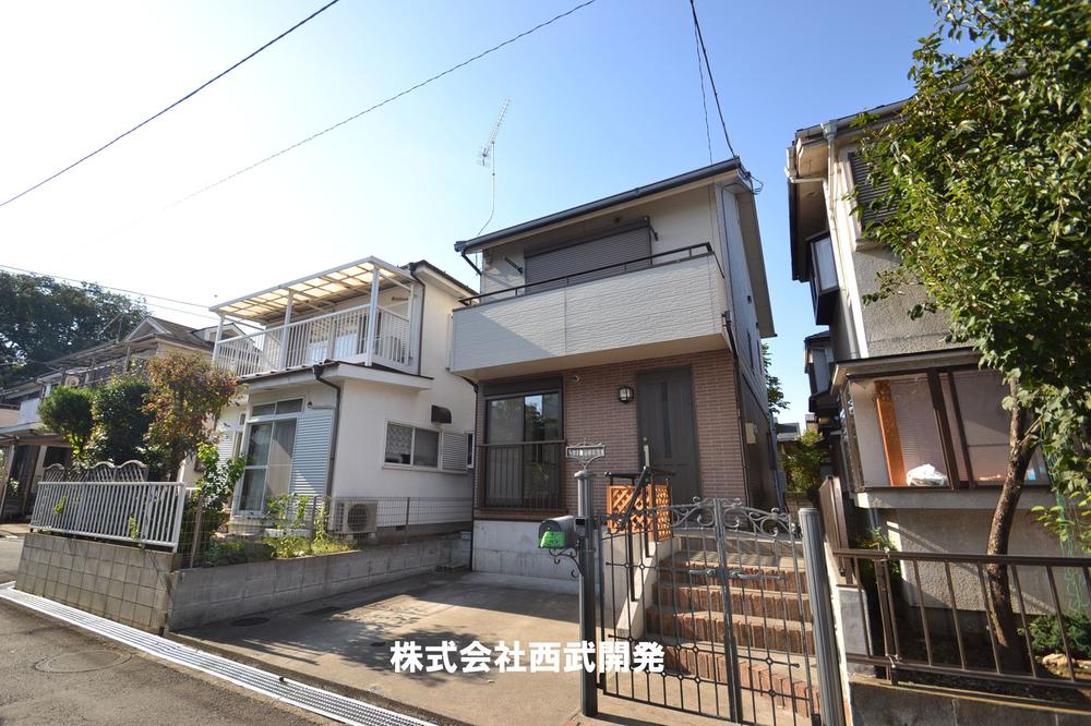 Local appearance photo