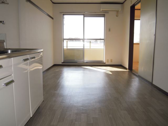Living and room