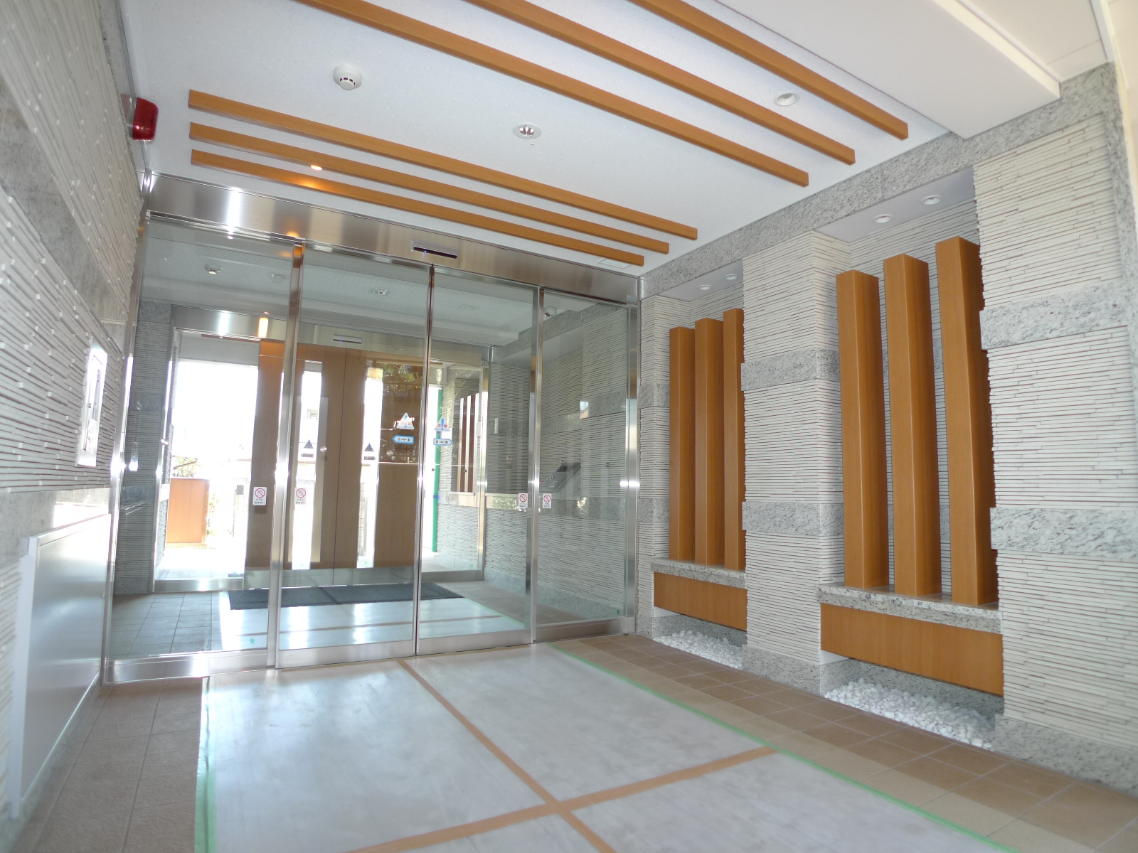 lobby. Commitment lobby