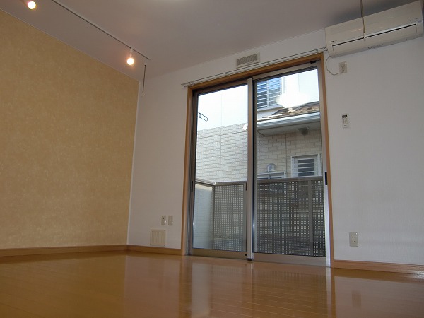 Living and room