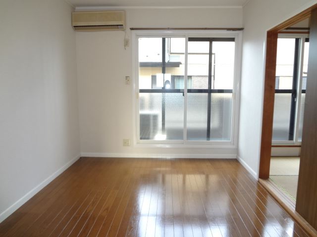Living and room