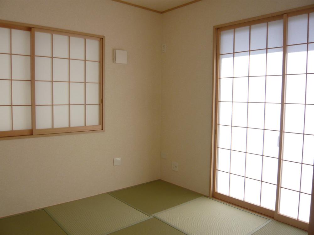 Non-living room. Local (11 May 2013) Shooting