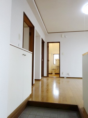 Entrance. There cupboard