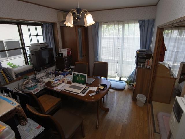 Living. Indoor (07 May 2013) Shooting