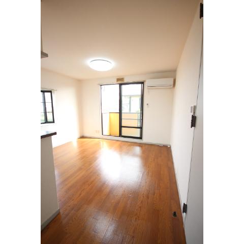 Living and room