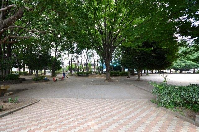 park. Kamiarai East Park up to 10m