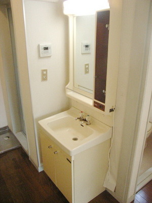 Washroom. Wash dressing room