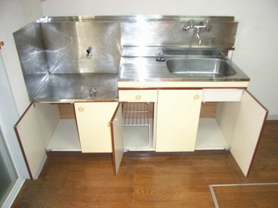 Kitchen. Gas stove installation Allowed