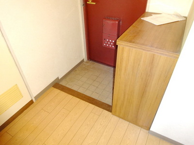 Entrance. There cupboard