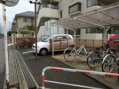 Other common areas. There are bicycle parking lot