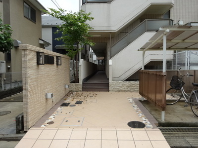 Entrance. Building entrance