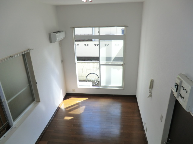 Living and room