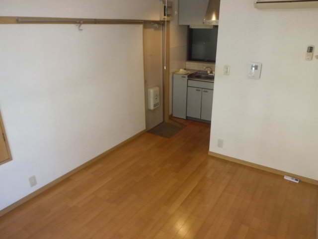 Other room space. State from the living room of the entrance direction.