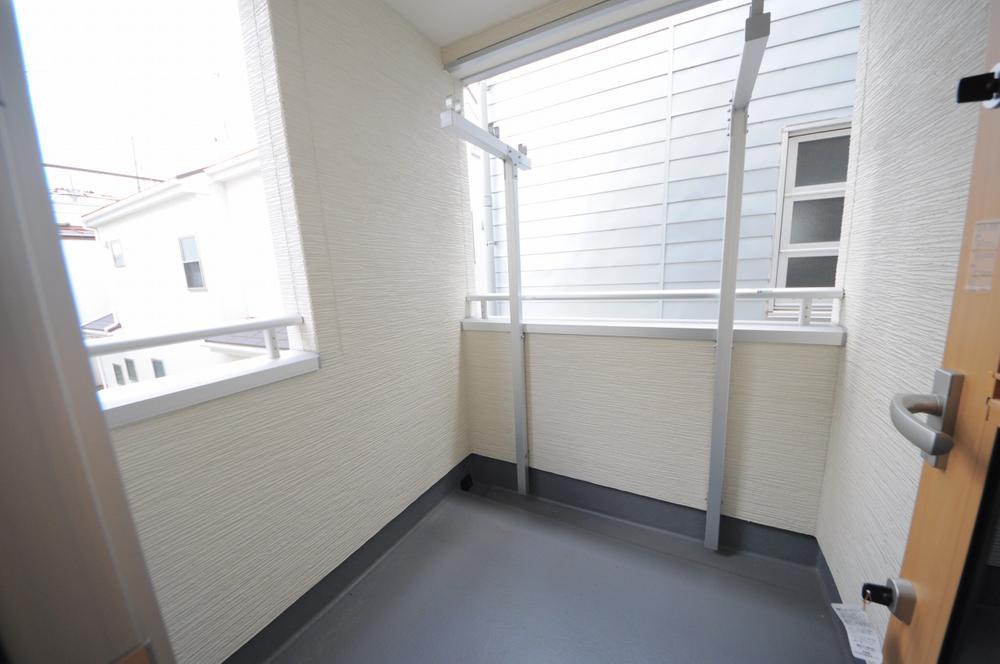 Balcony. Local (11 May 2013) Shooting