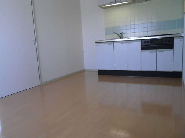 Living and room. 7 Pledge of dining. You can put also table
