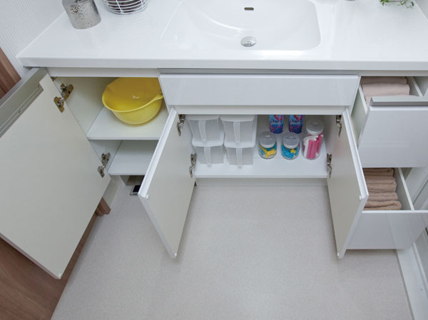 Bathing-wash room.  [Free space storage ・ Pakkun pocket] Free space storage that can put even the trash and health meter. Since it is with a movable shelf, You can arrange the best plan according to those contained. Also, The dead space under the sink bowl, It has adopted a convenient Pakkun pocket for storage of small items.