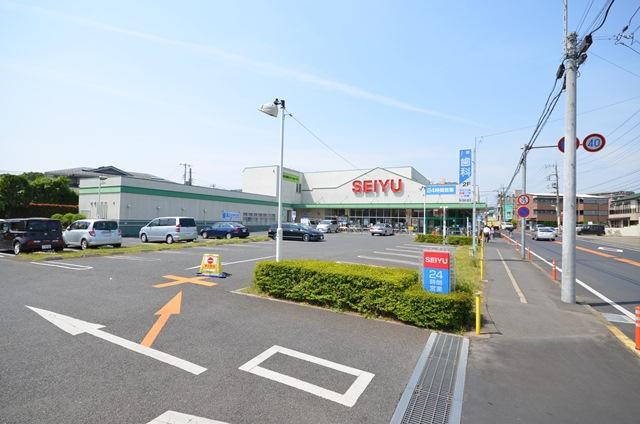 Supermarket. Seiyu Tokorozawa Enomachi 550m to shop