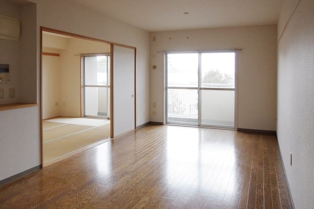 Living and room